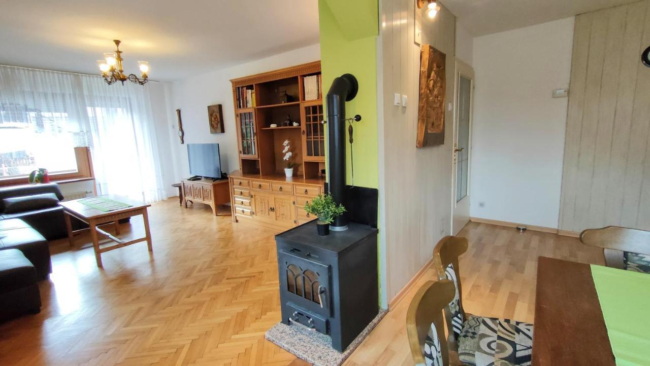 Apartmaji Dora Mojstrana Exteriör bild