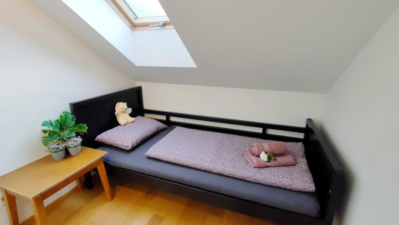 Apartmaji Dora Mojstrana Exteriör bild